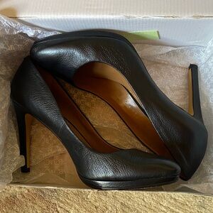 Banana Republic Black Kelsey Heels In Box